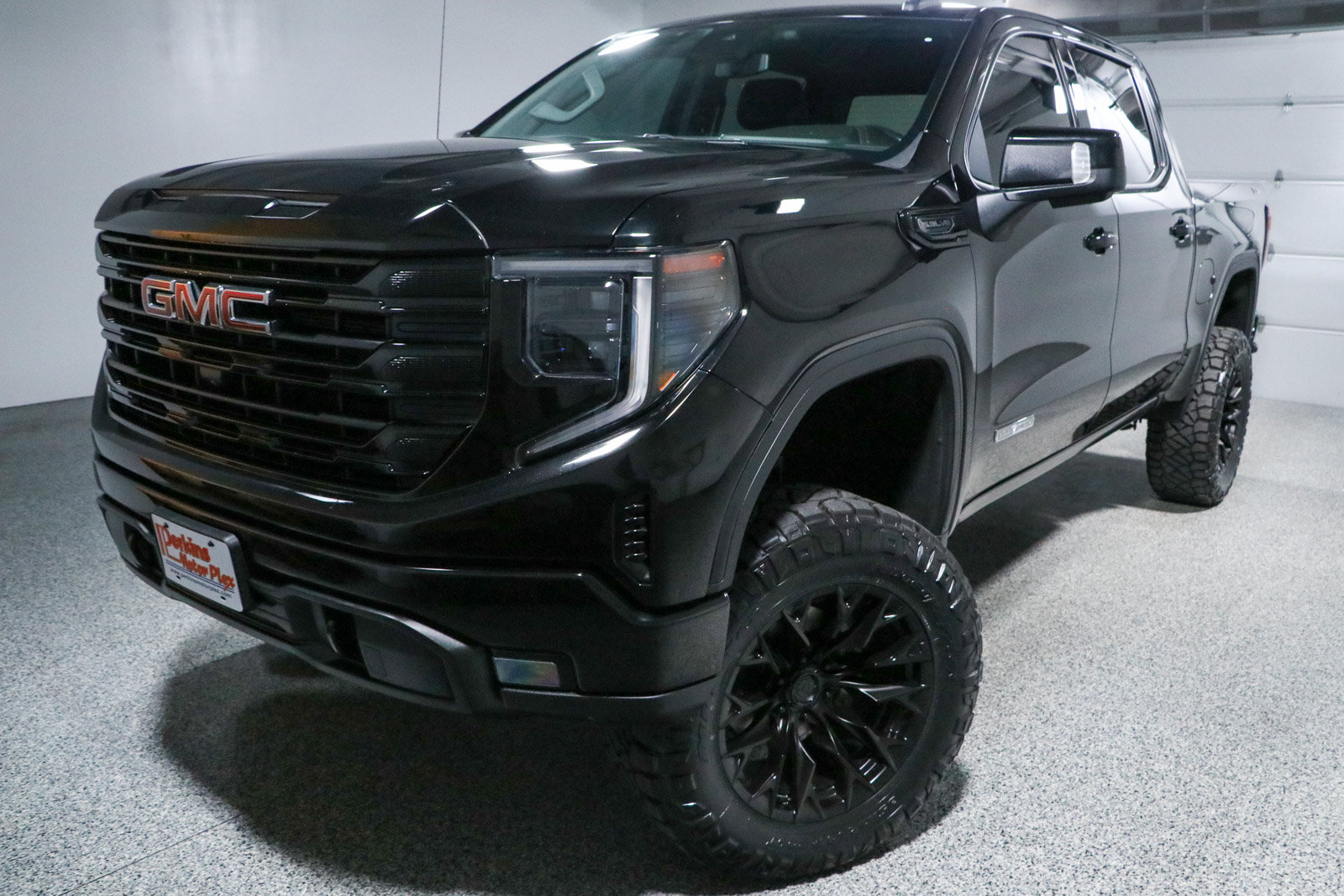 Used 2022 GMC Sierra 1500 Elevation w/ Elevation Premium Package AWD/4WD image 33