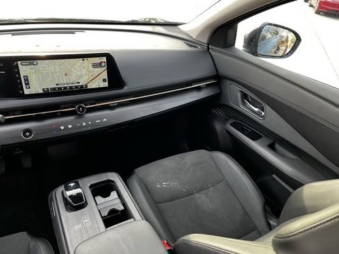 Used 2023 Nissan Ariya ENGAGE e-4ORCE image 11