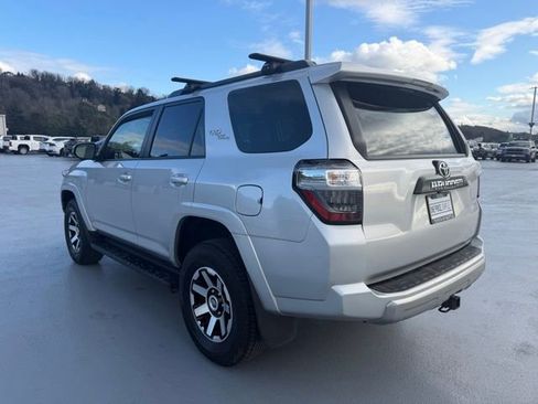 Certified 2023 Toyota 4Runner TRD Off-Road Premium image 12