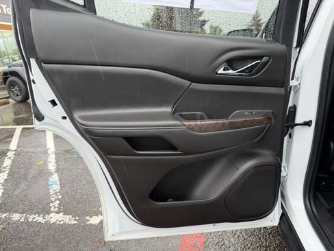 Used 2023 GMC Acadia Denali w/ Denali Ultimate Package image 30