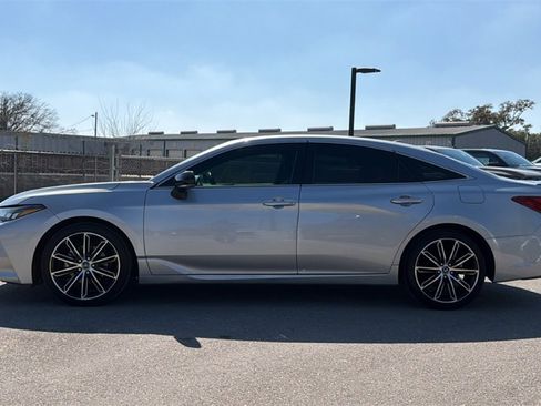 Certified 2020 Toyota Avalon XSE image 10