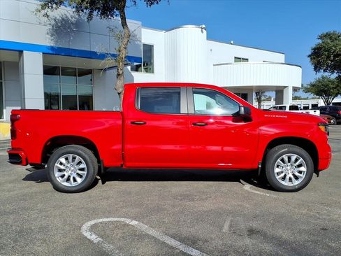 New 2026 Chevrolet Silverado 1500 Custom image 3