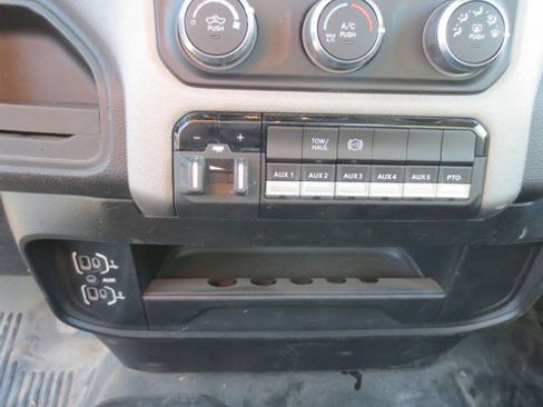 Used 2023 RAM 3500 Tradesman image 19