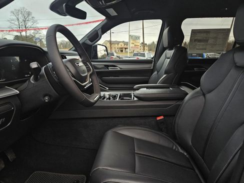 New 2026 Jeep Grand Wagoneer image 11