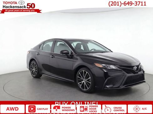 Used 2023 Toyota Camry SE AWD/4WD image 1