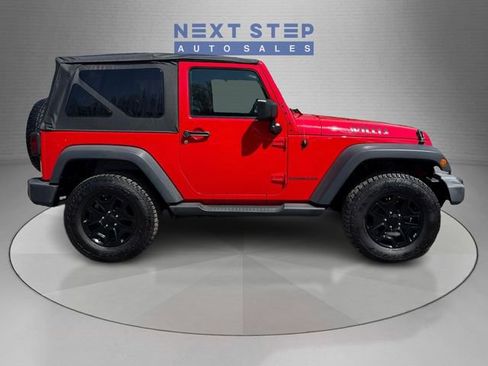 Used 2017 Jeep Wrangler Sport AWD/4WD image 9