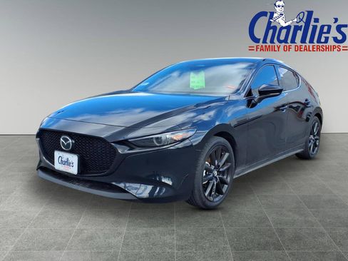 Used 2025 MAZDA MAZDA3 2.5 S Hatchback w/ Premium Pkg image 1