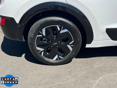 Used 2023 Kia Niro Wind w/ Wind Preserve Package FWD image 9