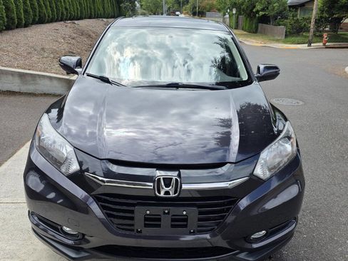 Used 2016 Honda HR-V EX image 2