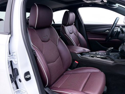 Used 2023 Cadillac CT4 V w/ Navigation Package image 43