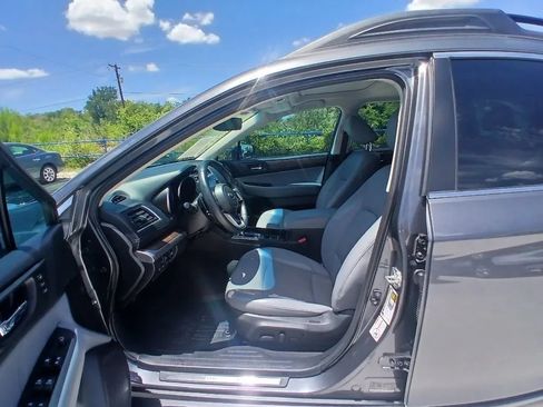 Used 2018 Subaru Outback 2.5i Limited AWD/4WD image 13