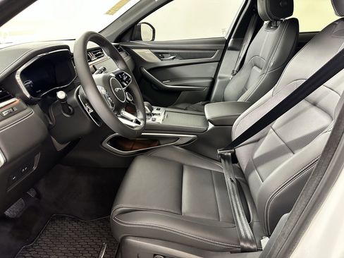 Used 2026 Jaguar F-PACE R-Dynamic S AWD/4WD image 4