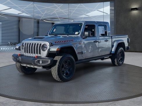 Used 2021 Jeep Gladiator Mojave image 2