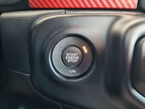 Used 2020 Jeep Wrangler Sport AWD/4WD image 25