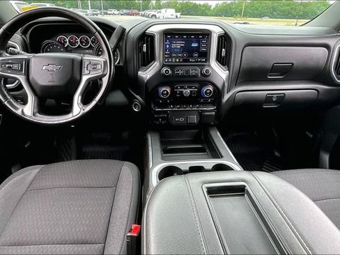 Used 2022 Chevrolet Silverado 1500 LT Trail Boss w/ Convenience Package II AWD/4WD image 8