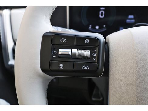 Certified 2024 Hyundai Santa Fe SEL FWD image 17