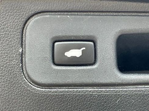 Used 2023 Honda Passport EX-L image 6