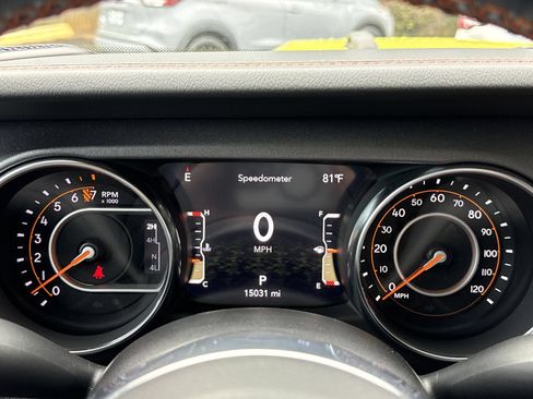 Used 2023 Jeep Gladiator Mojave w/ Trailer Tow Package AWD/4WD image 18