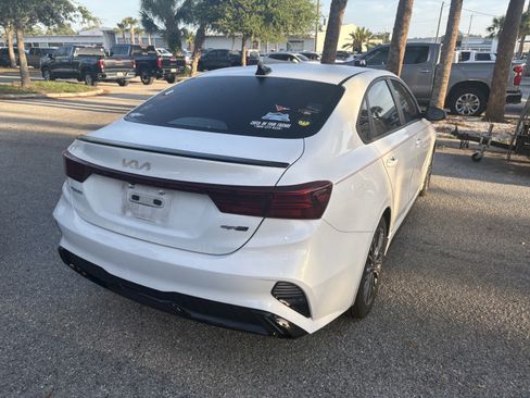 Used 2022 Kia Forte GT-Line w/ GT-Line Premium Package image 7