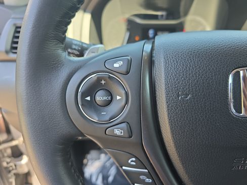 Used 2023 Honda Ridgeline RTL image 19