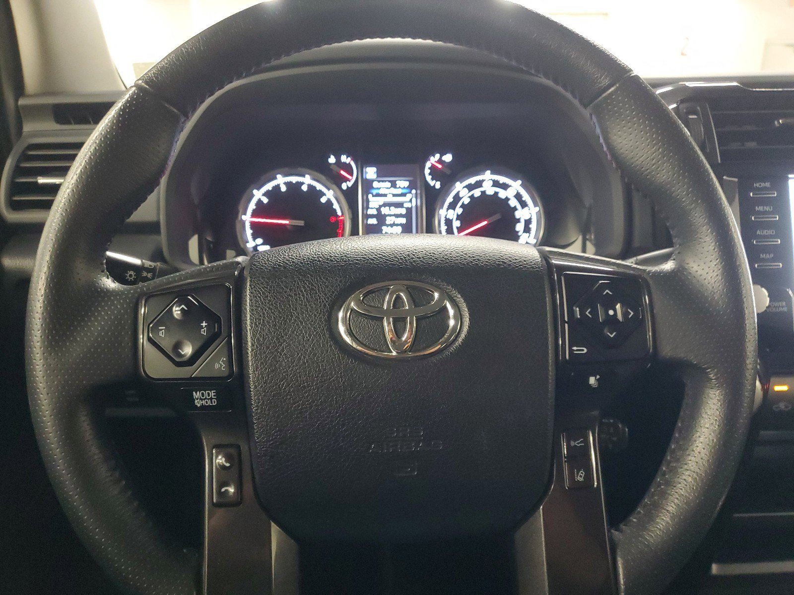 Used 2021 Toyota 4Runner TRD Off-Road AWD/4WD image 22