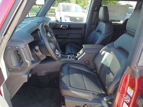 New 2025 Ford Bronco Badlands image 12