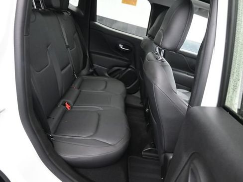 Used 2019 Jeep Renegade Limited AWD/4WD image 7