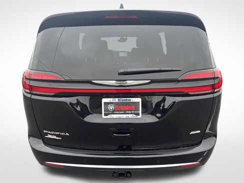 New 2026 Chrysler Pacifica Pinnacle AWD/4WD image 4