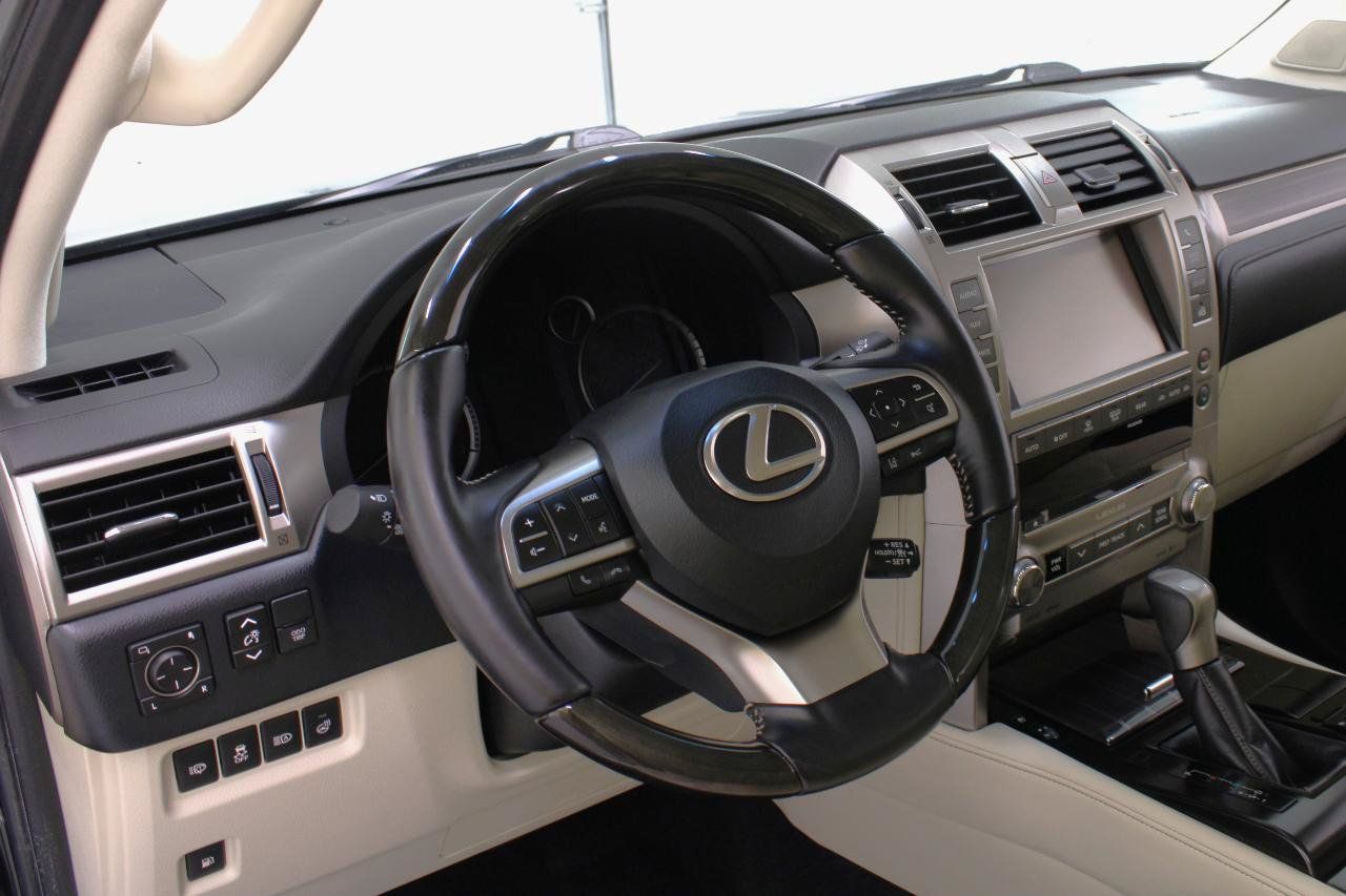 Used 2021 Lexus GX 460 Premium AWD/4WD image 32