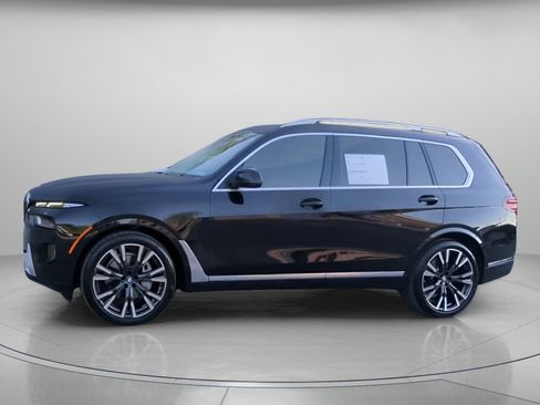 Used 2025 BMW X7 xDrive40i w/ Premium Package AWD/4WD image 15