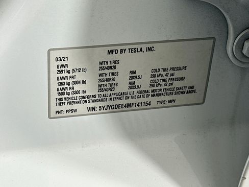 Used 2021 Tesla Model Y Long Range AWD/4WD image 12