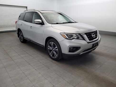 Used 2019 Nissan Pathfinder Platinum image 13