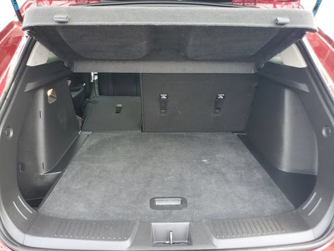 Used 2025 Chevrolet Trax LT FWD image 26