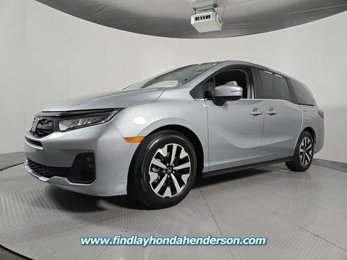 Certified 2026 Honda Odyssey EX-L image 2