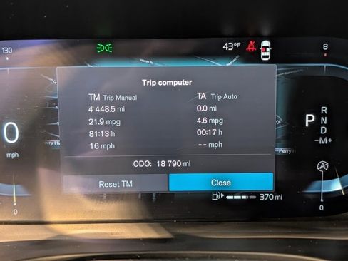 Used 2023 Volvo XC60 B5 Ultimate w/ Climate Package image 14