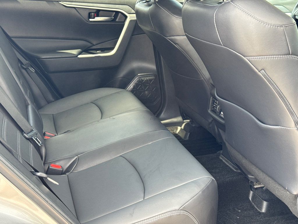 Used 2022 Toyota RAV4 XLE Premium FWD image 17