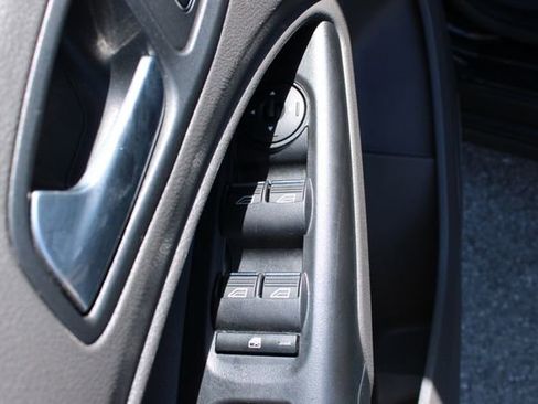 Used 2019 Ford Transit Connect XLT image 11