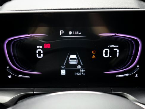 Used 2025 Kia Telluride S FWD image 21