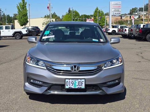 Used 2016 Honda Accord EX image 19