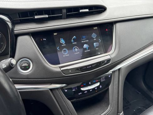 Used 2019 Cadillac XT5 Luxury FWD image 16
