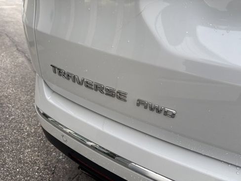 Used 2020 Chevrolet Traverse High Country image 12