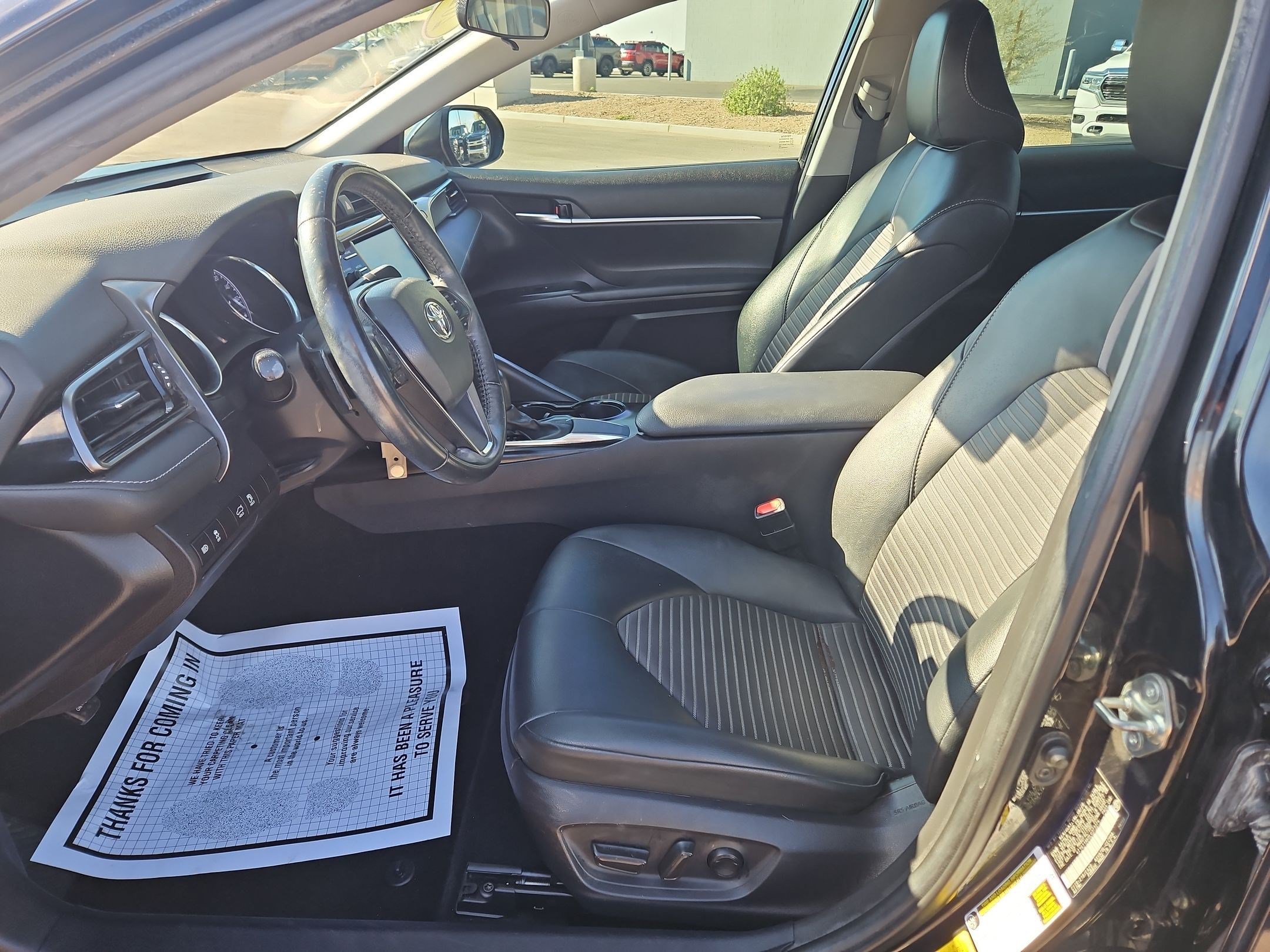 Used 2020 Toyota Camry SE FWD image 22