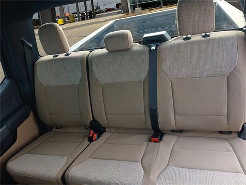 Used 2024 Ford F250 XLT w/ FX4 Off-Road Package image 13