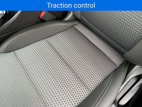 Certified 2024 Chevrolet Trax LT w/ LT Convenience Package image 12