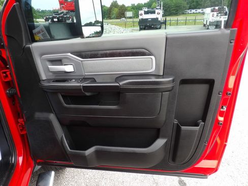 Used 2022 RAM 5500 SLT w/ Quick Order Package 2YG SLT AWD/4WD image 29