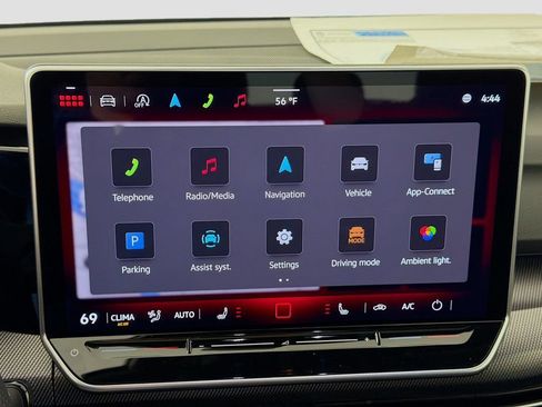 New 2026 Volkswagen GTI SE FWD image 16