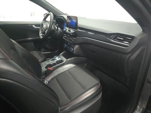 Used 2025 Ford Escape ST-Line FWD image 4