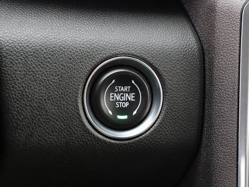 Used 2026 GMC Acadia Denali image 33