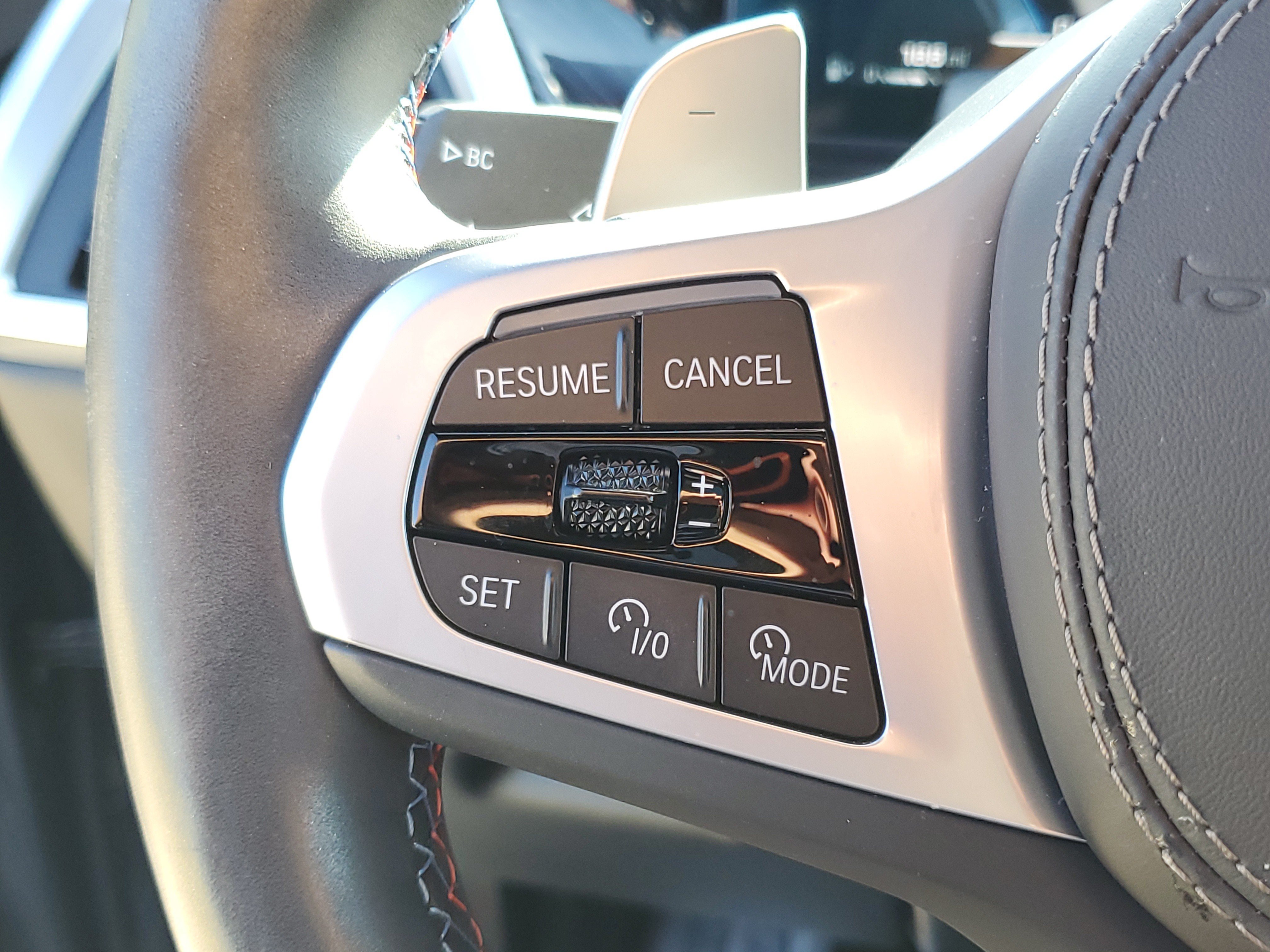 Used 2025 BMW X7 M60i AWD/4WD image 19