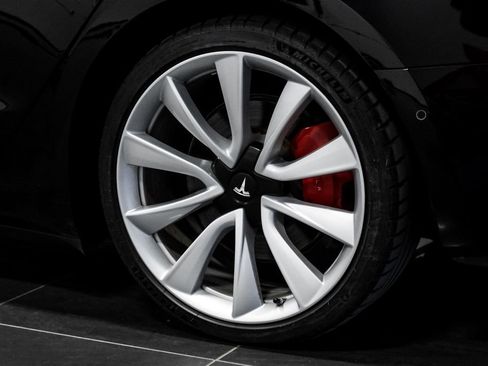 Used 2018 Tesla Model 3 Performance image 56